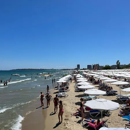 Апартаменти Kaya Sea View Center